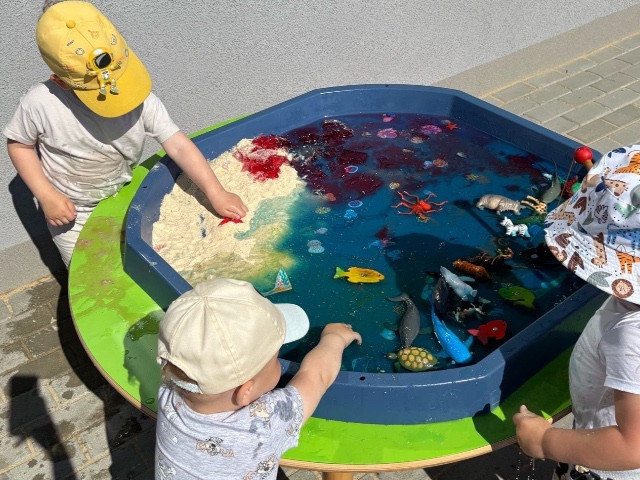 DZIEŃ OCEANÓW - SENSORYCZNA PRZYGODA!