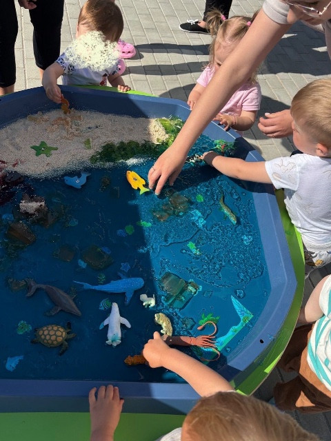 DZIEŃ OCEANÓW - SENSORYCZNA PRZYGODA!